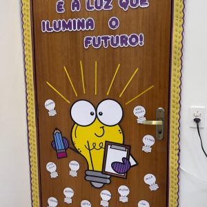 Painel de porta interativo- Dia do estudante