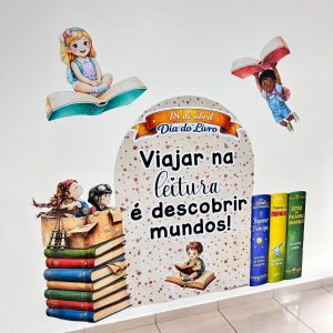 Painel dia do livro- Viajar na leitura